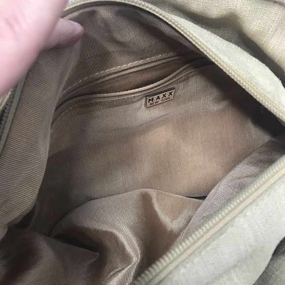 ⭐️Maxx New York Tan Canvas wooden purse bag - Picture 7 of 9